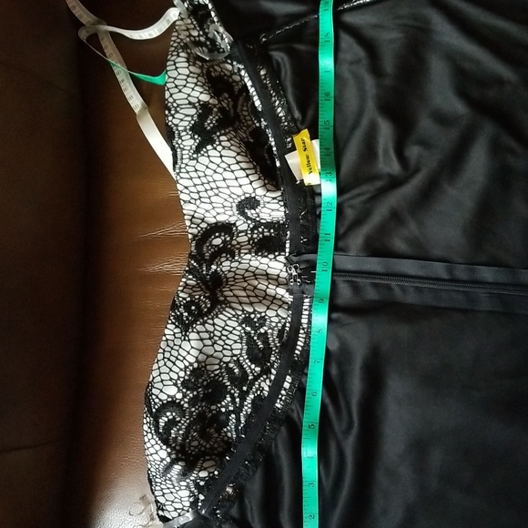 Womens special occasion dress - Picture 8 of 8